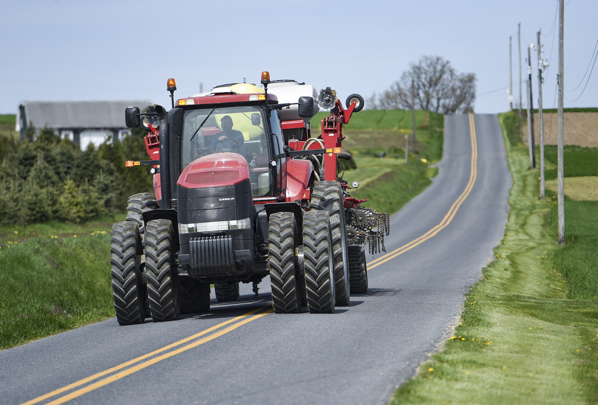 How Far Can You Drive a Tractor on the Road - Car News Box