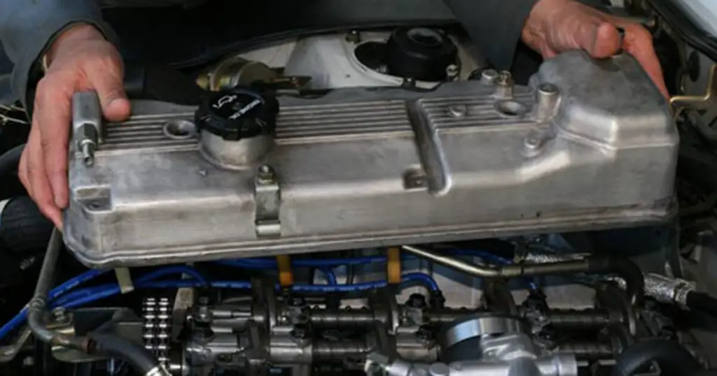 Can a Leaking Valve Cover Gasket Cause Rough idle