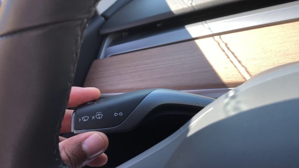 How to Spray Windshield Wiper Fluid Tesla Model 3